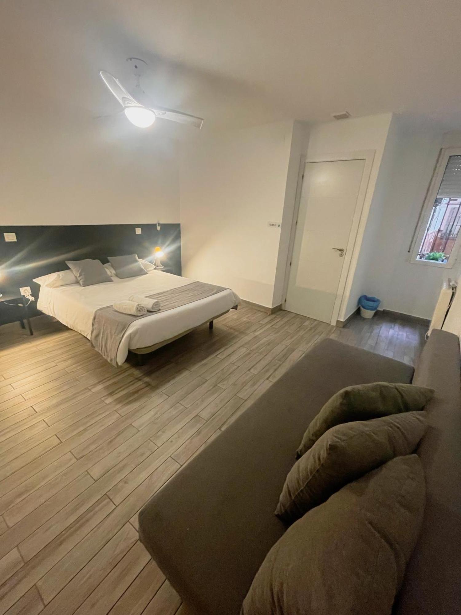 Arce Habitaciones マドリード エクステリア 写真
